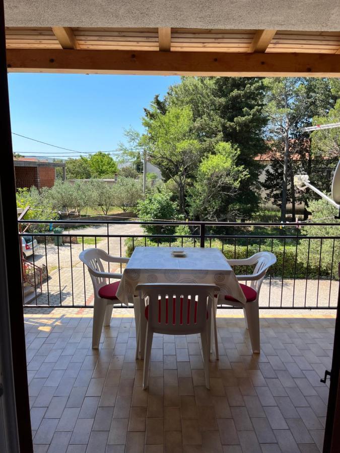 Apartmani Sekana Starigrad Paklenica Exterior foto