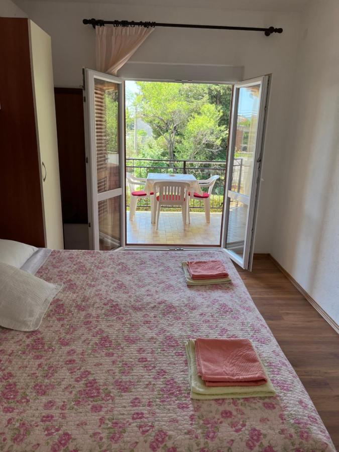 Apartmani Sekana Starigrad Paklenica Exterior foto